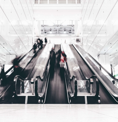 op_christian-deknock-HxYRdjhYCO0-unsplash-scaled-min