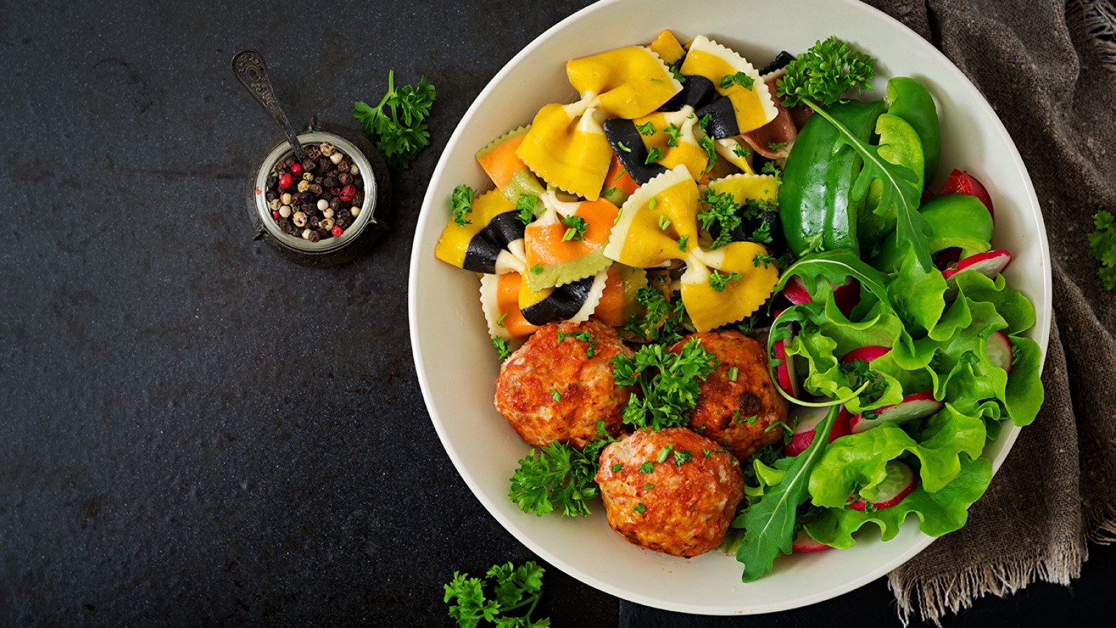 farfalle-pasta-durum-wheat-with-baked-meatballs-PQBKRNXjj7